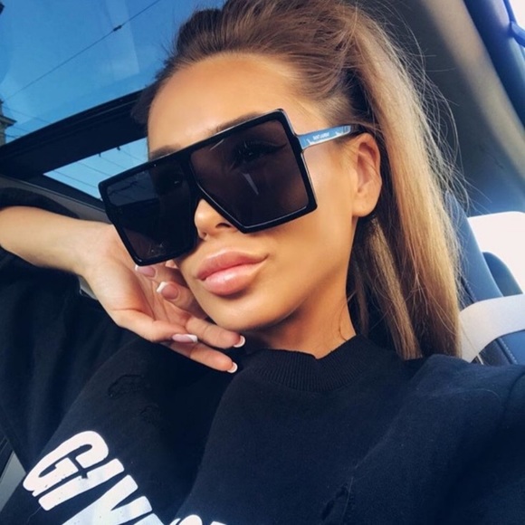 Accessories - Oversized Square Sunglasses